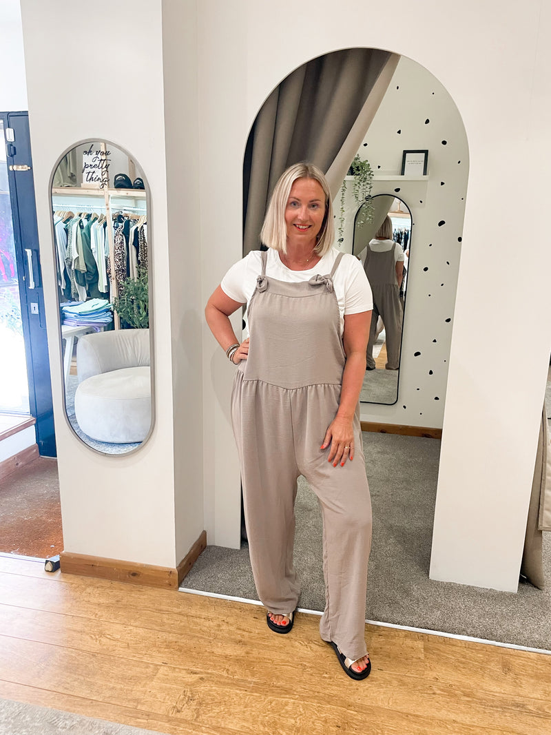 Crepe dungarees mocha