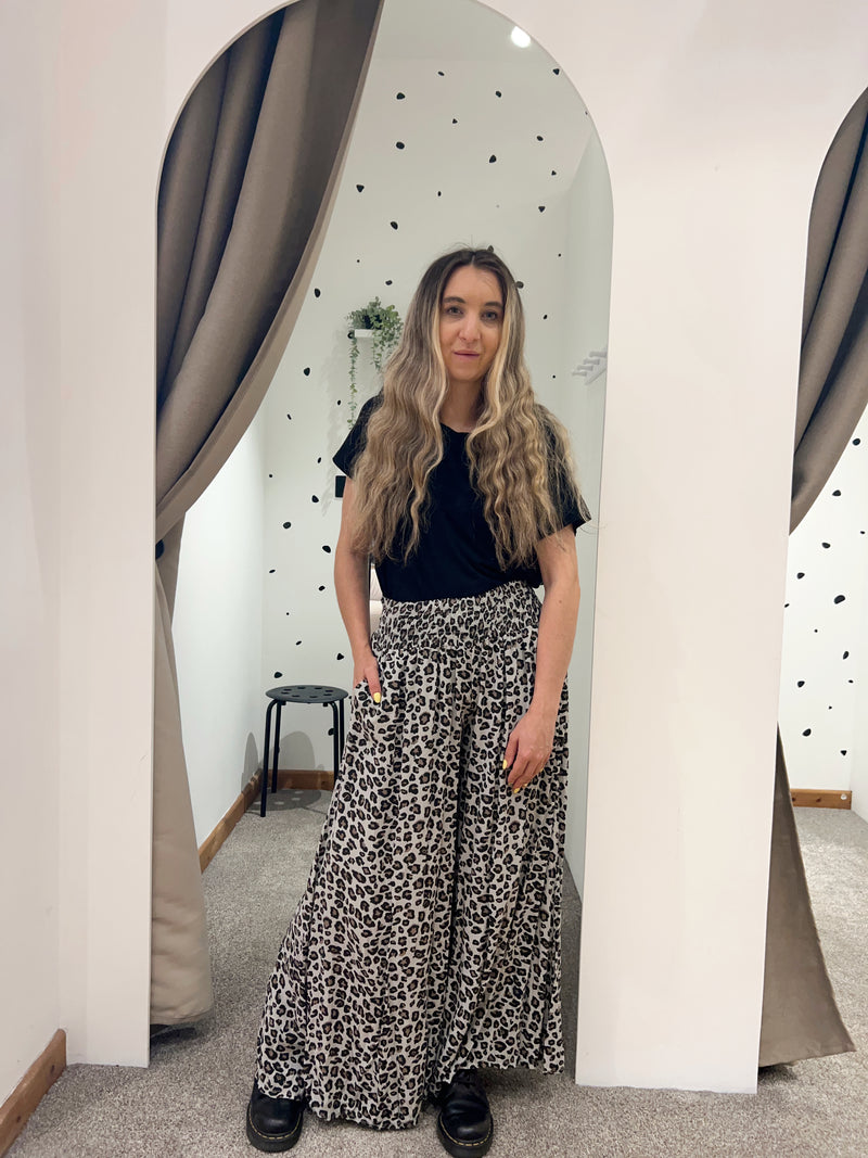 Leopard print wide leg trousers mocha