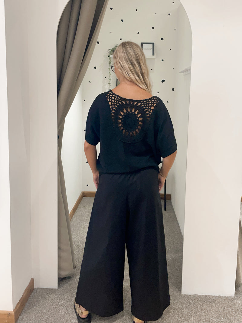 Crochet back tie front top black