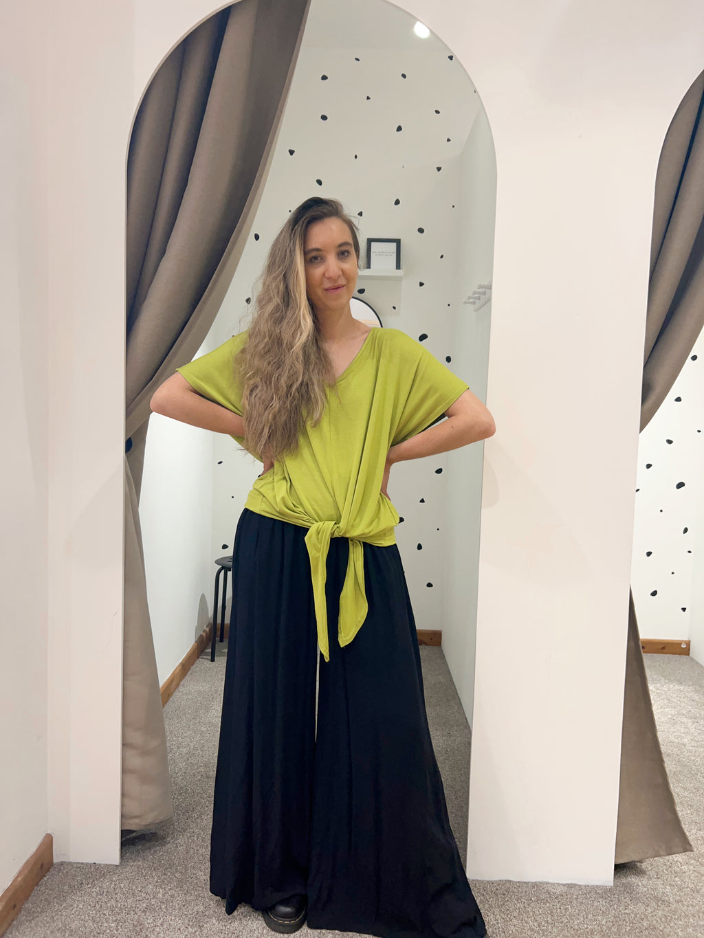 Wide leg trousers black