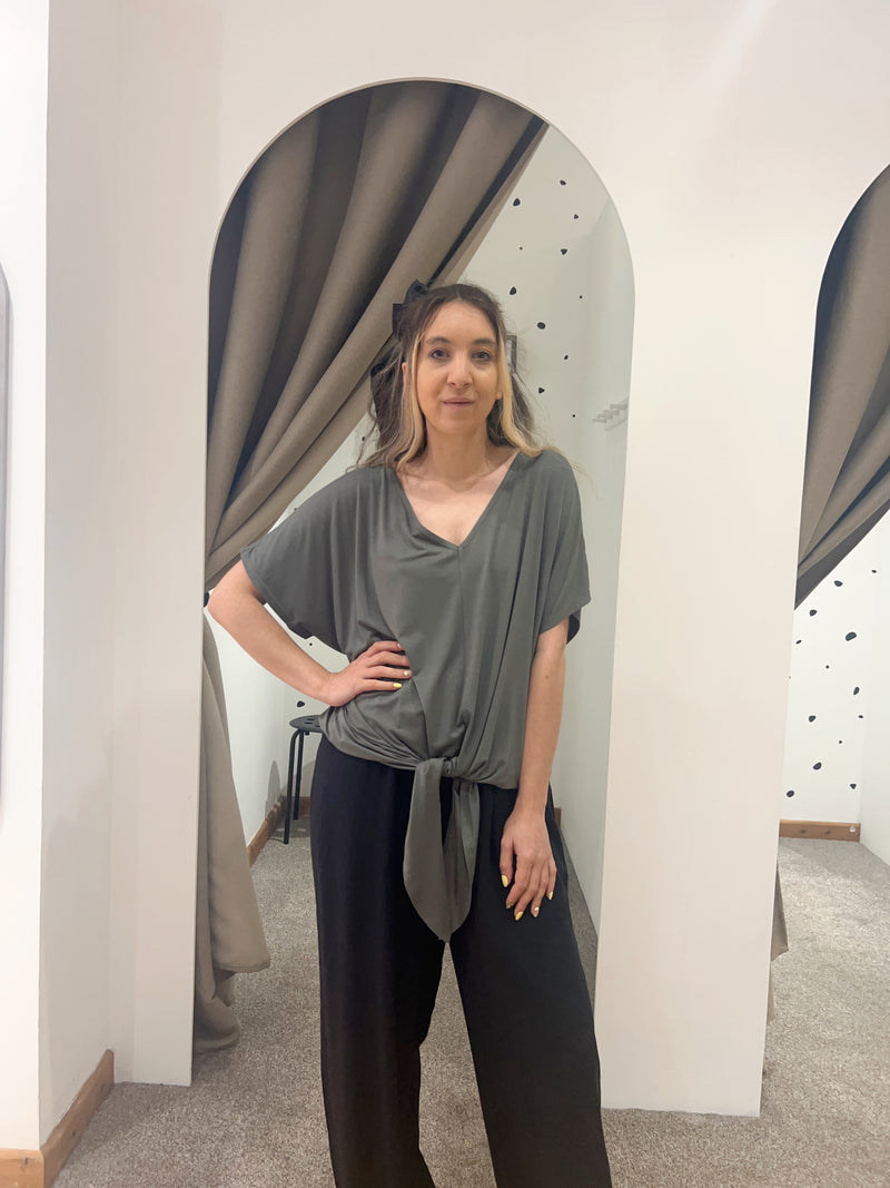 Bamboo tie front tee khaki