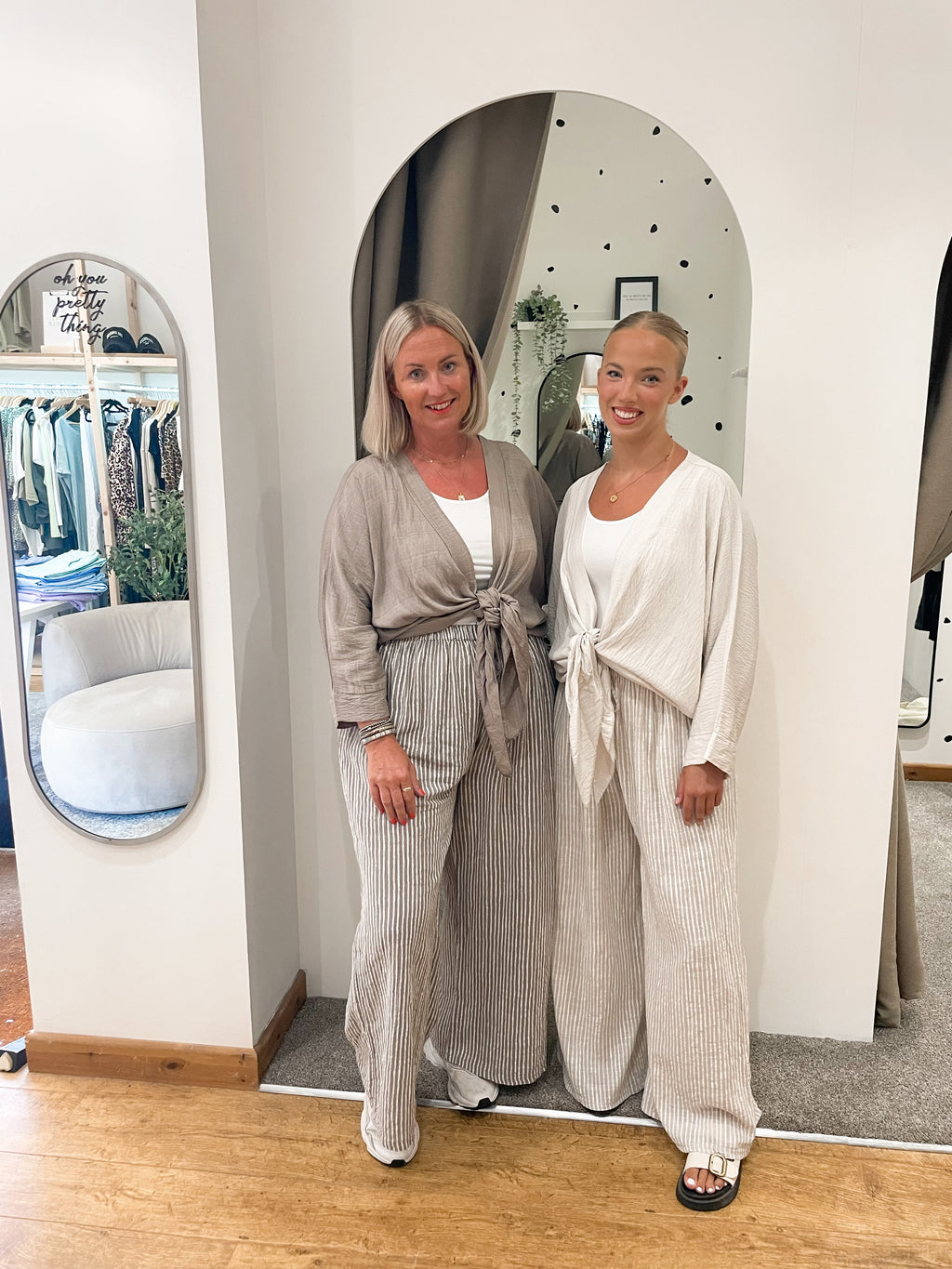 Tie front kimono mocha