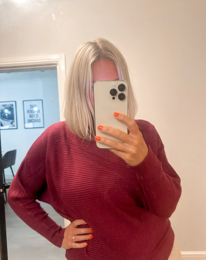 Roll neck ribbed jumper burgundy