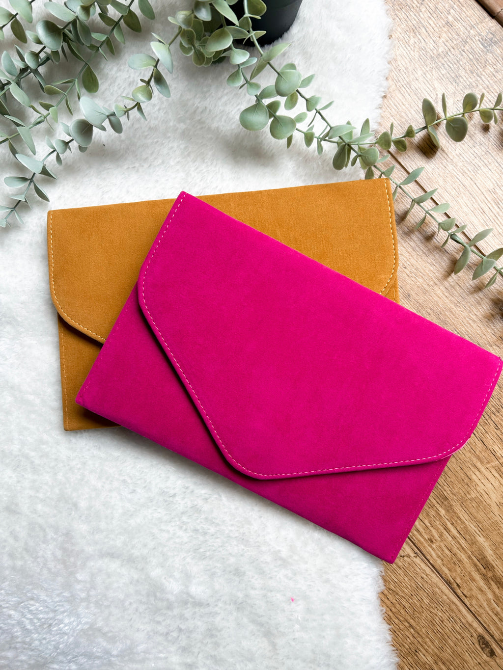 Envelope clutch pink