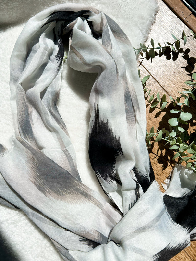 Summer scarf beige/black