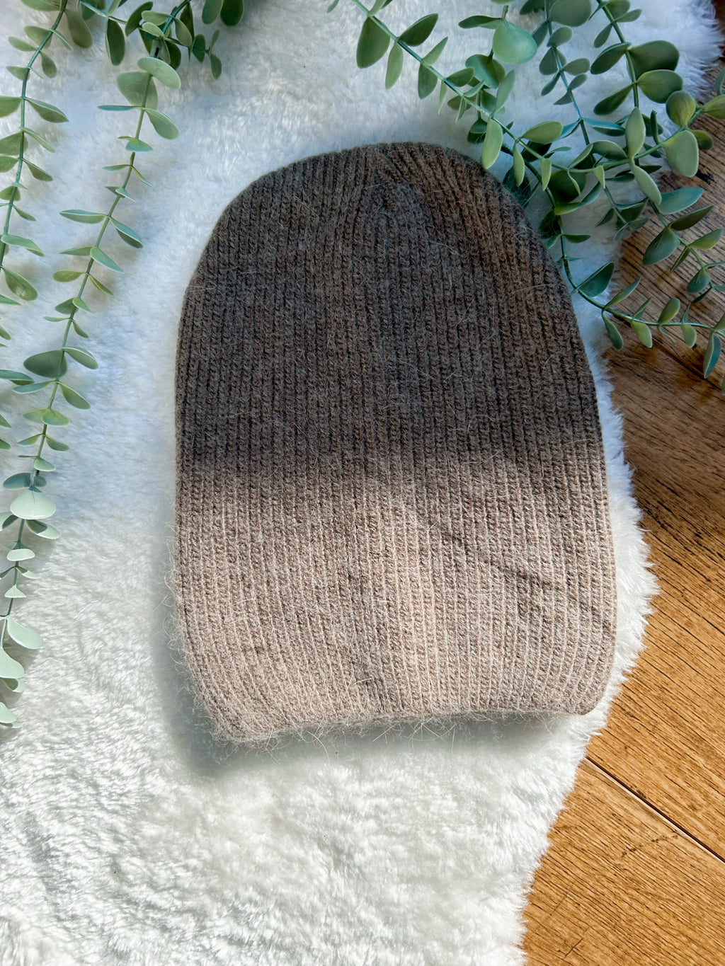 Super soft wool beanie taupe