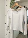 Scoop neck top white