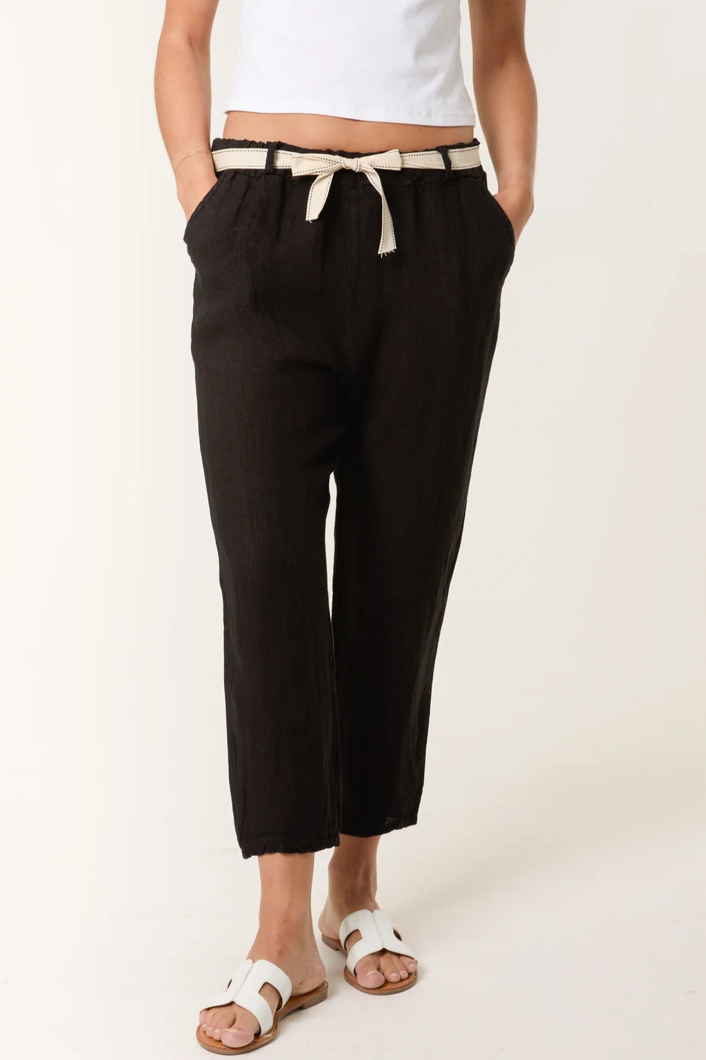 Linen cropped trousers black