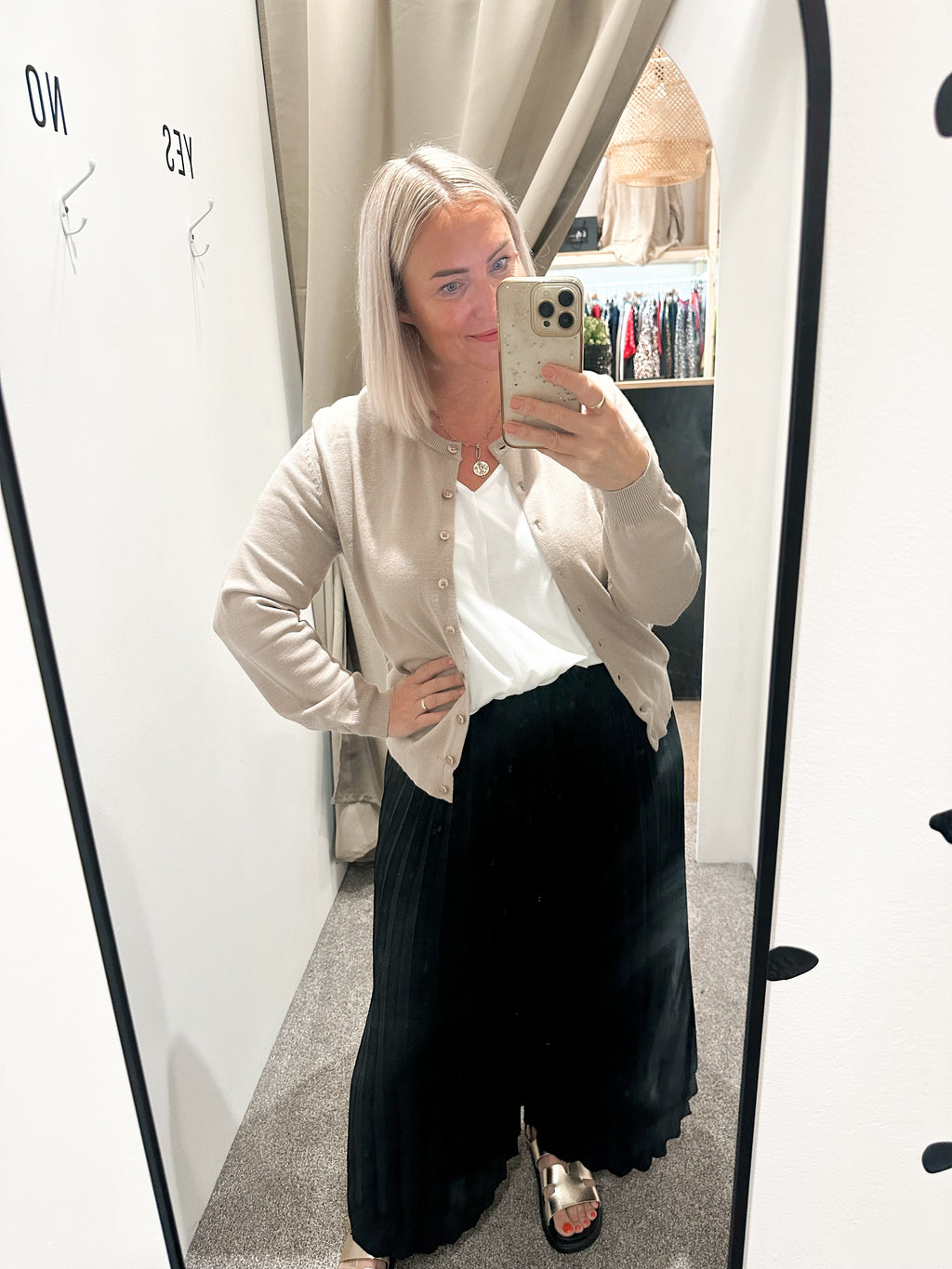 Stone cardi