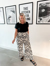 Squiggle print trousers white