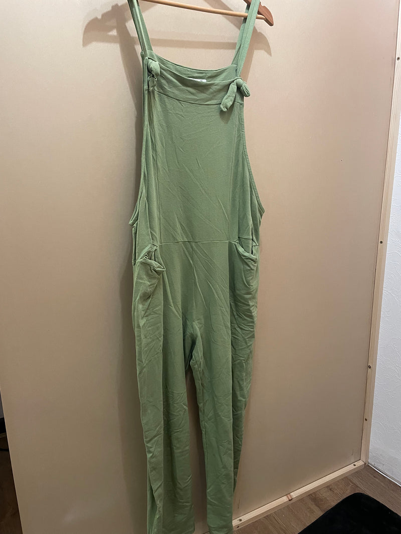 Green slouchy dungarees