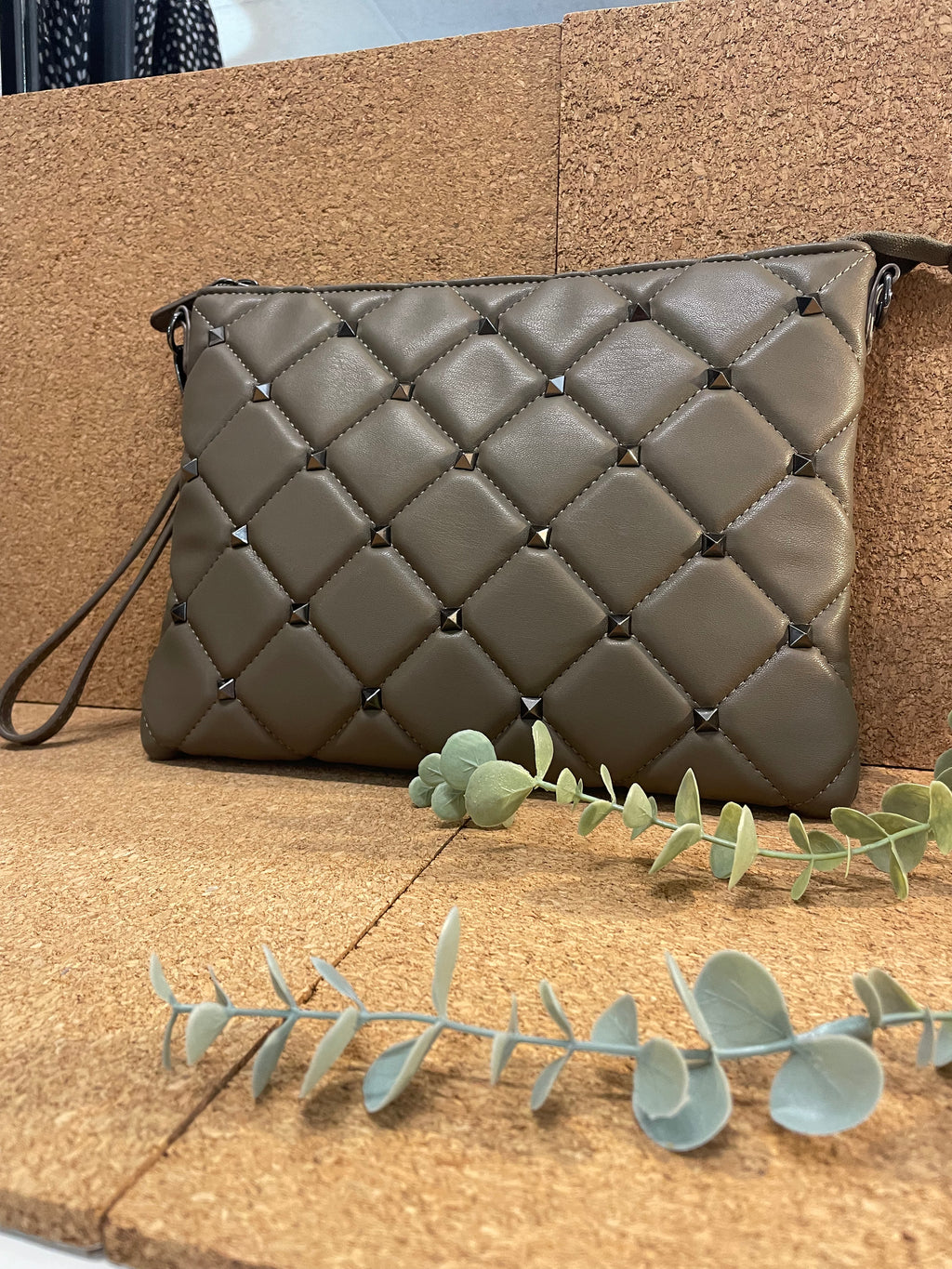 Taupe quilted clutch